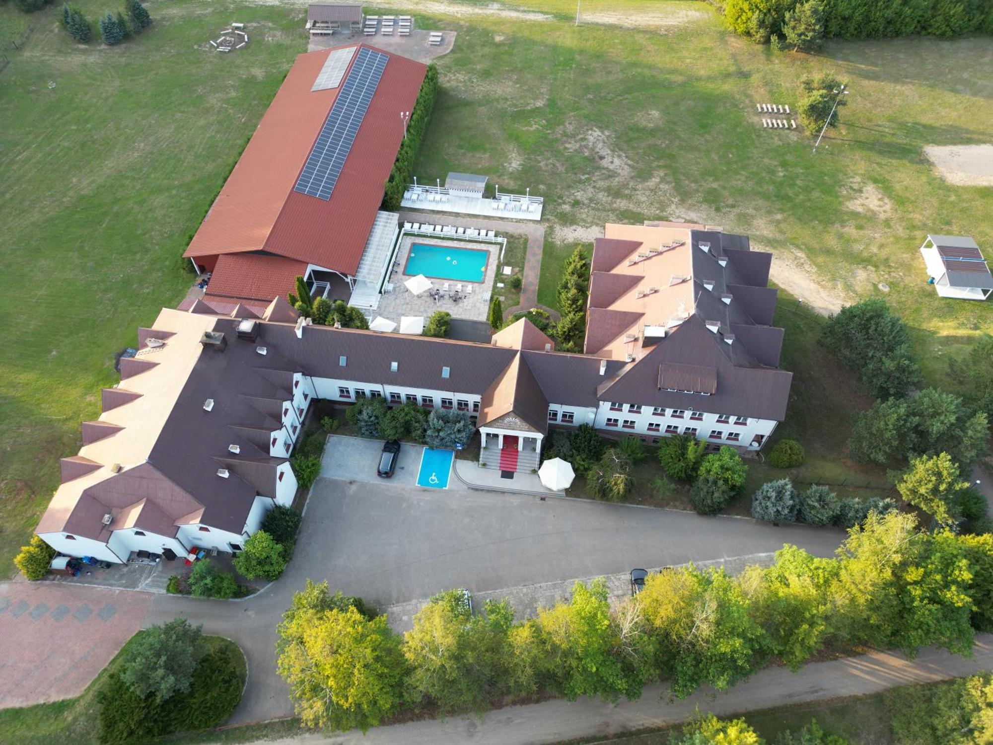 Hotel Kurpia Arte Nowogród Εξωτερικό φωτογραφία